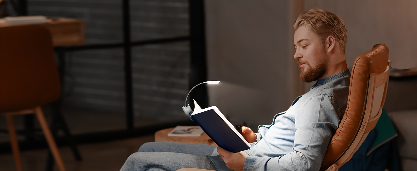Find the Reading Light That Works Perfectly with Your Kindle