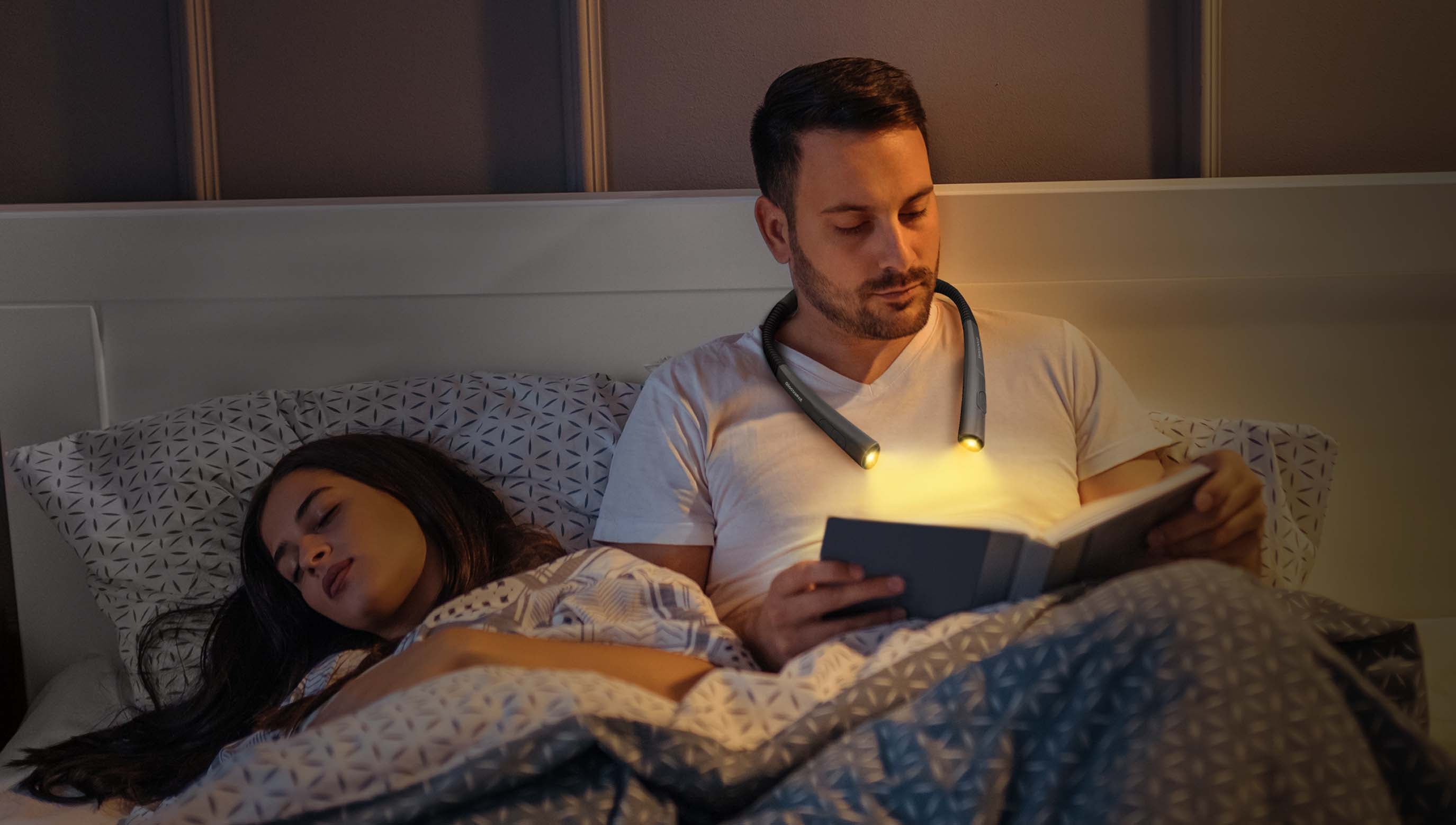 Best Reading Light for a Partner Sleeping